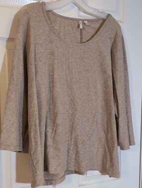 Cato Golden Long-Sleeve Scoop Neck Top